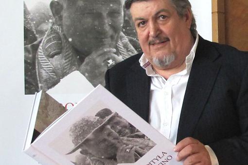 Giorgio Gelmetti con la "sua" opera